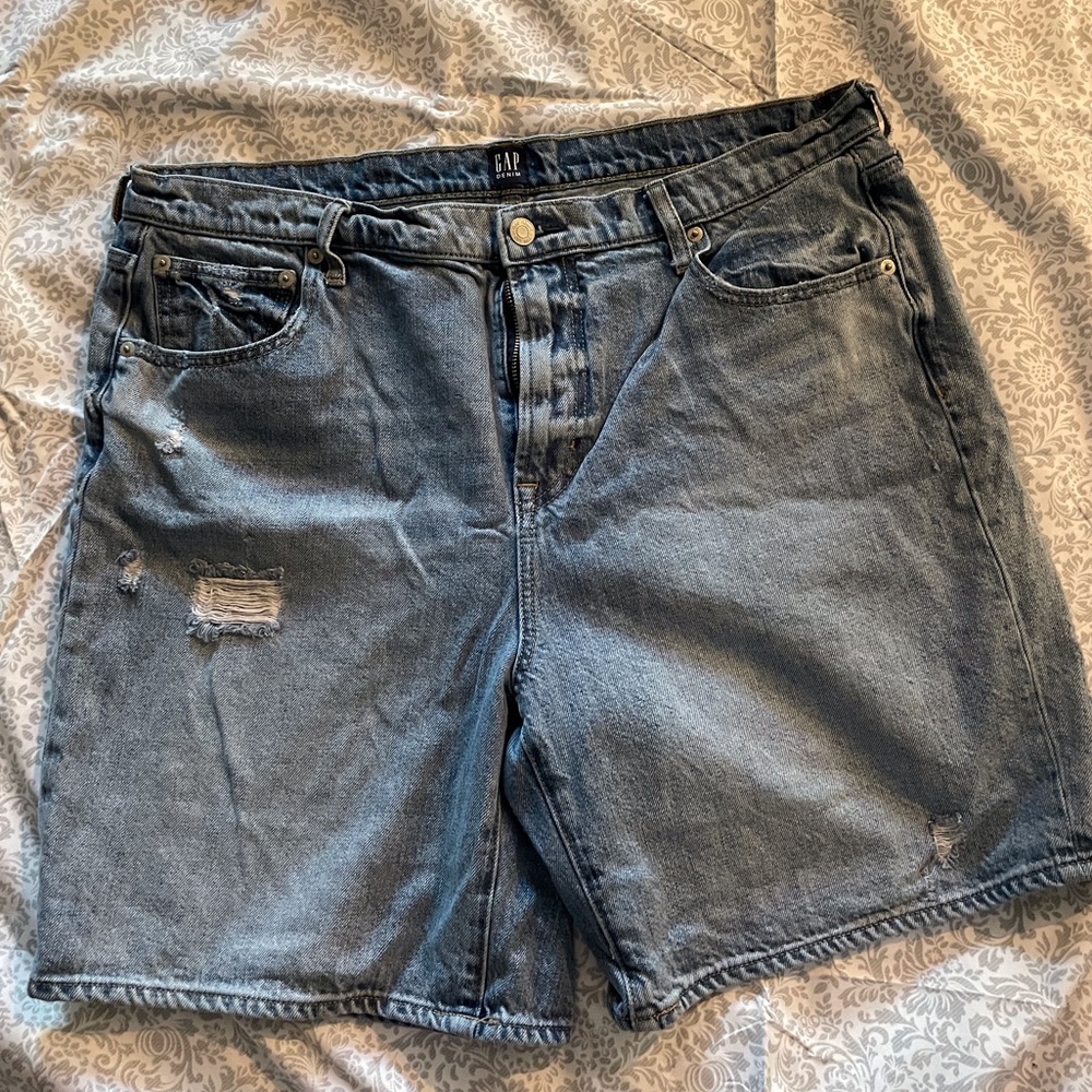 GAP distressed shorts - TALL